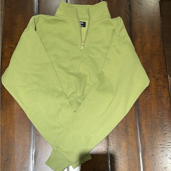 Green sweater from Ardene - Picture 2 of 3